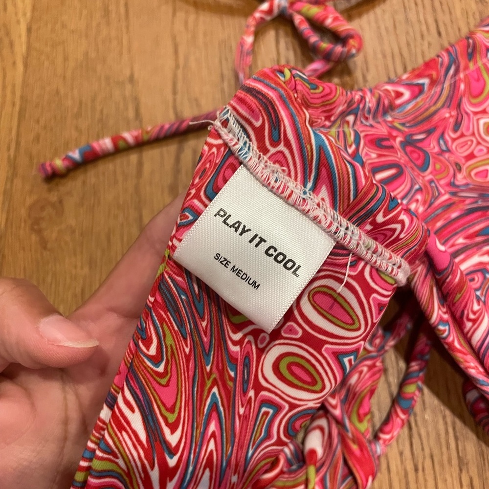 Play It Cool Swirly Rave Set - Picture 6 of 7